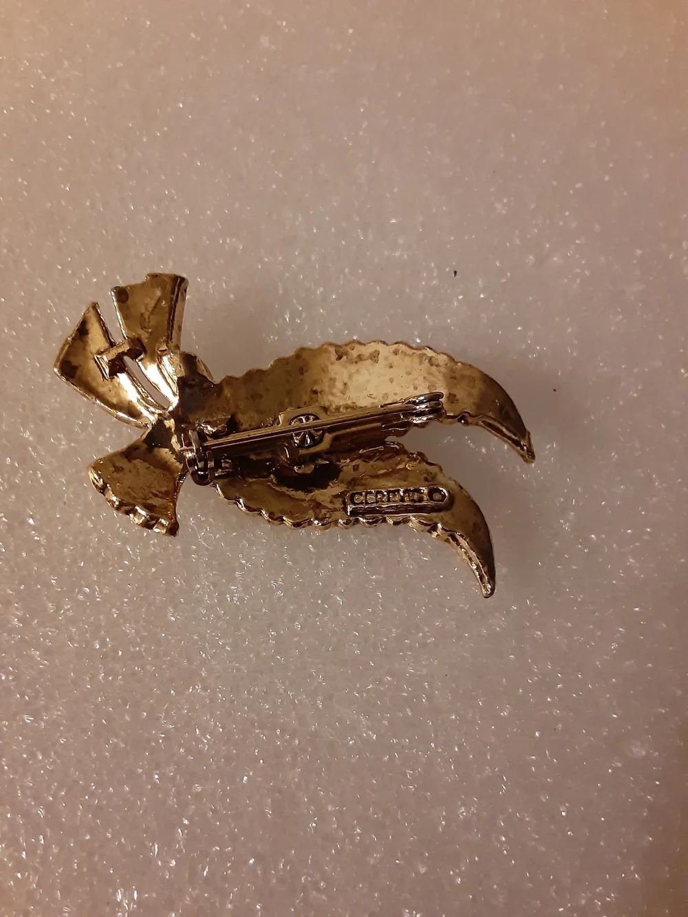 Gerry's Gold Tone Double Fern Leaf Brooch | Textured Feather Design Vintage